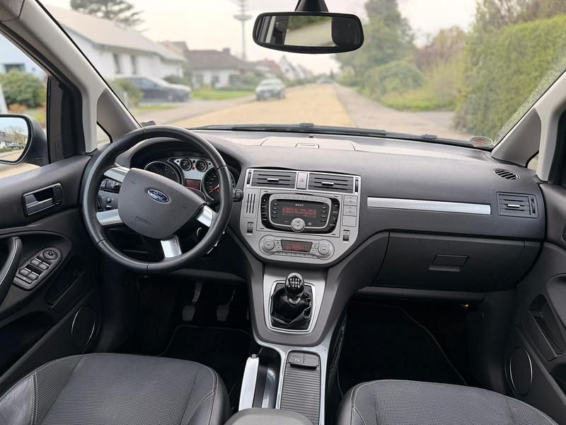 Second-hand Ford C-MAX Titanium 140 CP (102 kW) 2009 Negru Monovolum