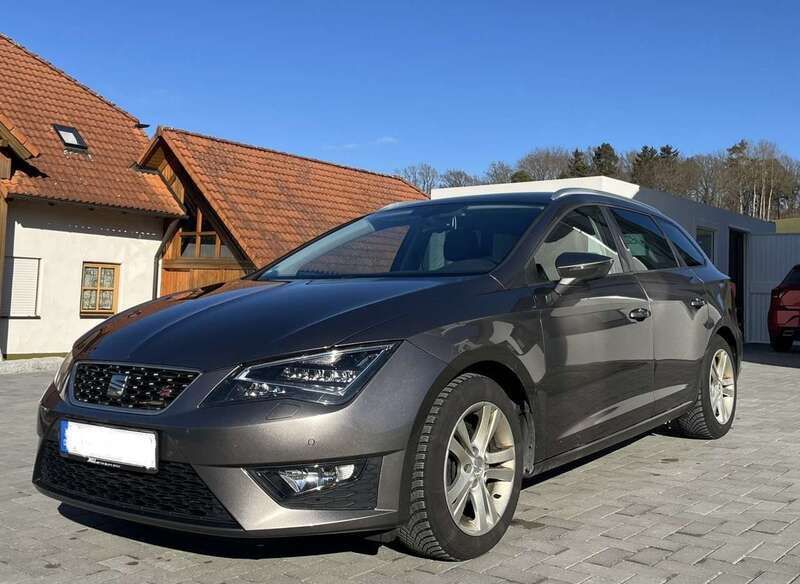 Grau Gebraucht 2013 Seat Leon ST FR Kombi | 8.500 € (Guter Preis) - Bild 1/4