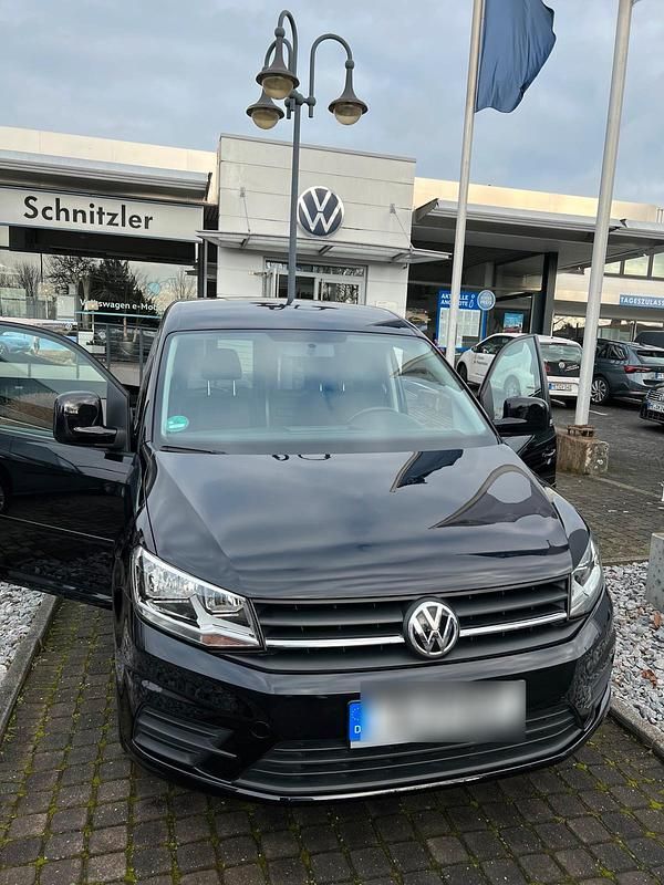 Schwarz Gebraucht 2017 VW Caddy Van / Kleinbus | 9.999 € (Superpreis) - Bild 1/4