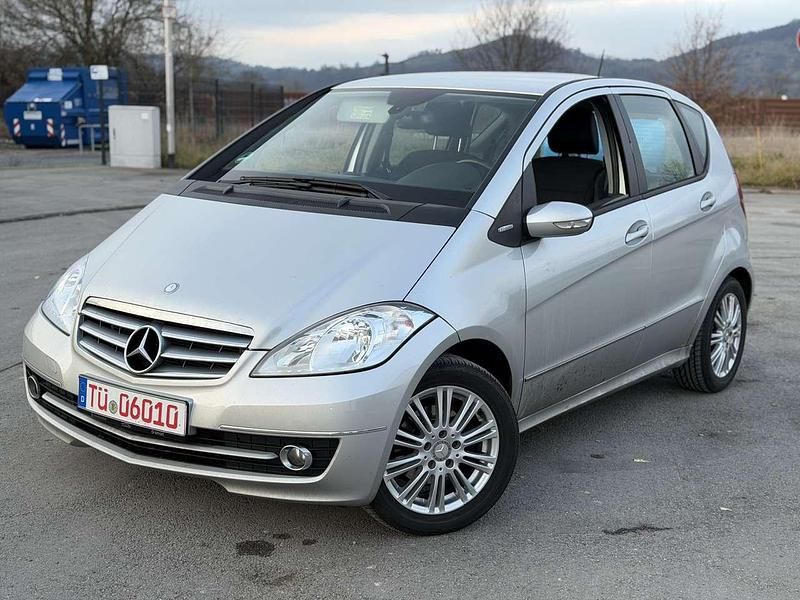 Gebraucht Mercedes A160 95 PS (69 kW) 2011 Grau Limousine