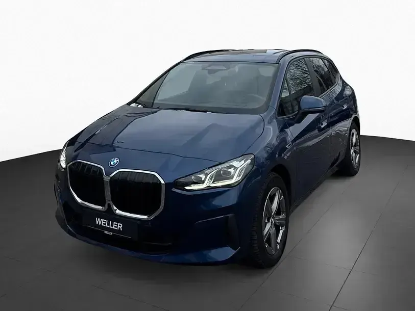 Gebraucht BMW 230e Active Tourer Performance 326 PS (239 kW) 2022 Phytonicblau (blau) Van / Kleinbus