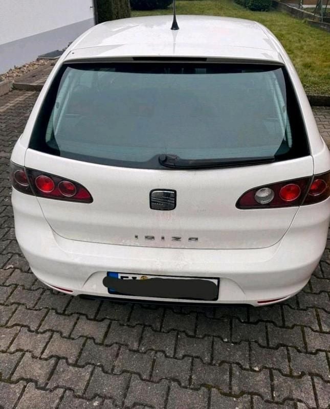 Gebraucht Seat Ibiza 75 PS (55 kW) 2008 Weiß Limousine