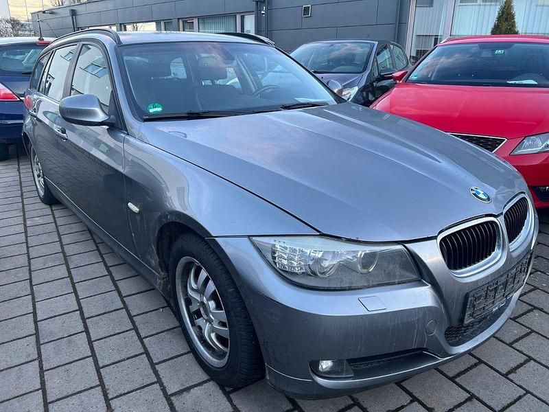 Gebraucht BMW 320 Comfort Edition 184 PS (135 kW) 2010 Grau Kombi