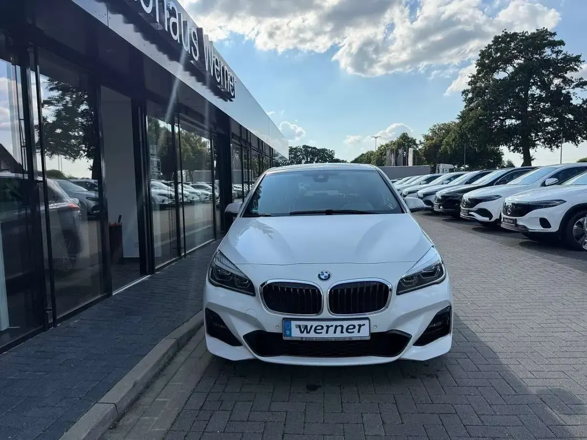 Gebraucht BMW 220 Active Tourer M Sport 192 PS (141 kW) 2019 Alpinweiss iii Van / Kleinbus