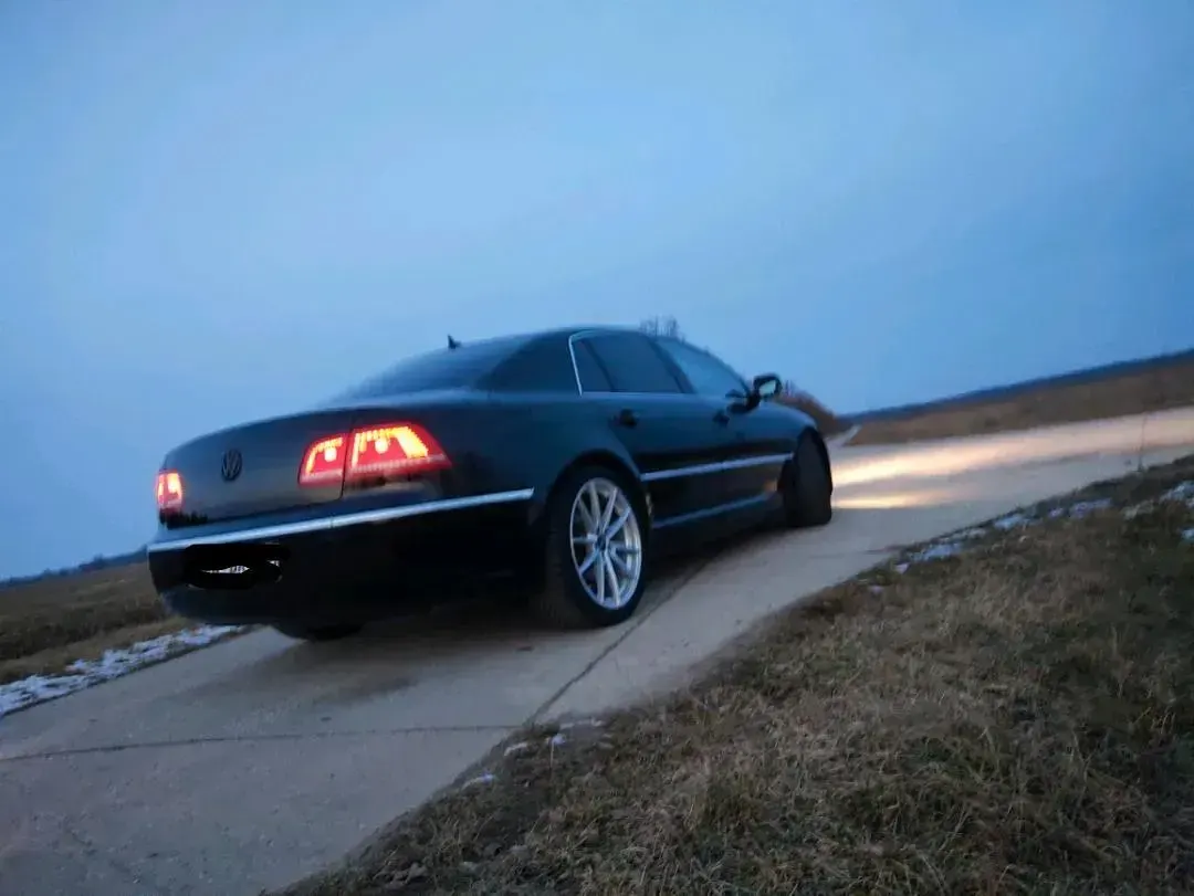 Usata VW Phaeton 239 CV (175 kW) 2010 Nero Berlina