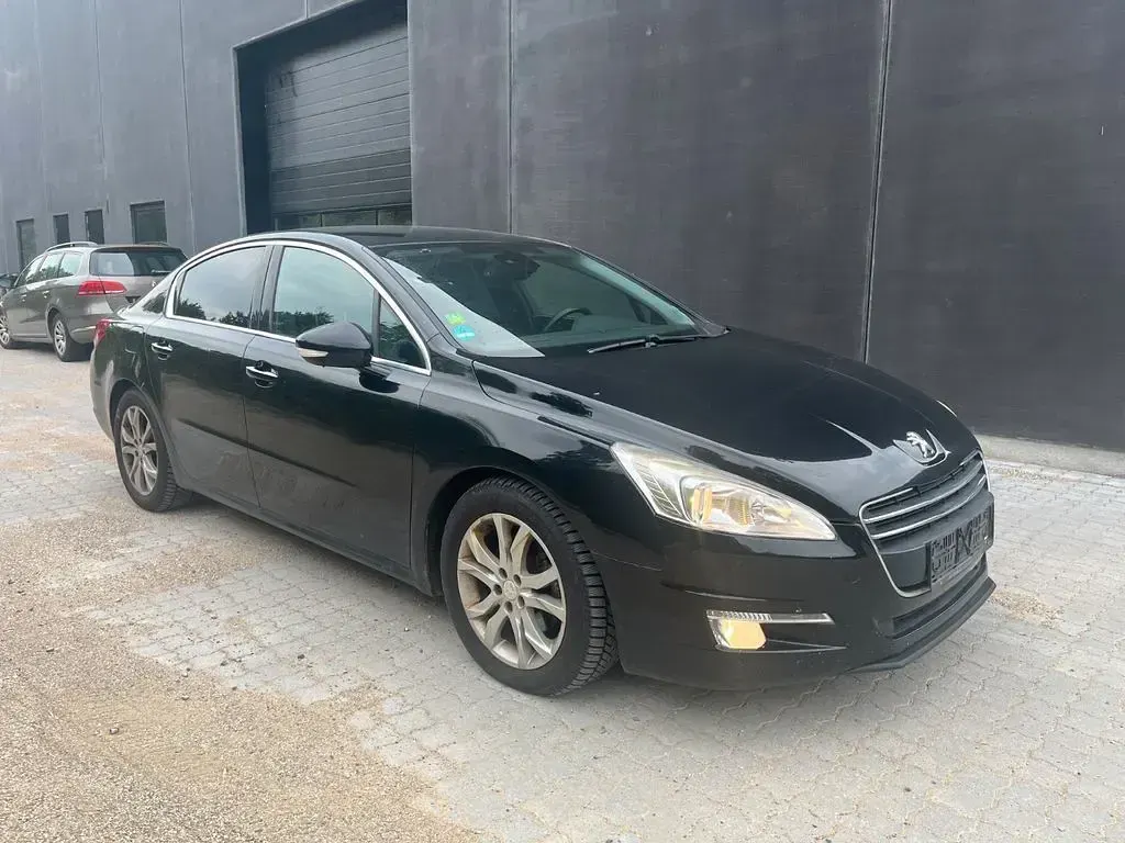 Gebraucht Peugeot 508 Allure 163 PS (119 kW) 2012 Schwarz Limousine