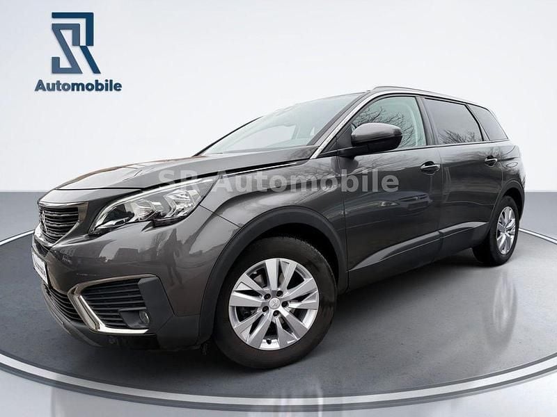 Grau Gebraucht 2018 Peugeot 5008 Active SUV | 12.490 € (Guter Preis) - Bild 1/4