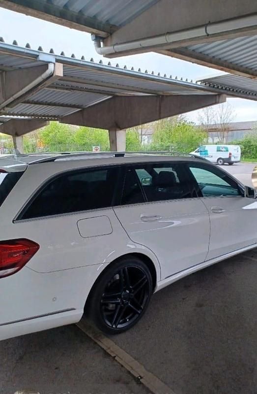 Gebraucht Mercedes E200 2014 Weiß Kombi