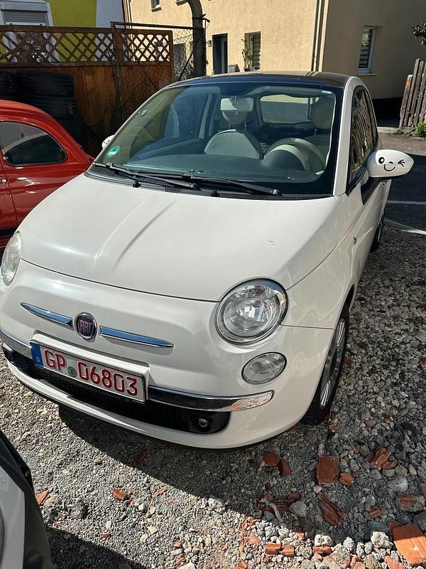 Weiß Gebraucht 2009 Fiat 500 Kleinwagen | 4.500 € (Fairer Preis) - Bild 1/4