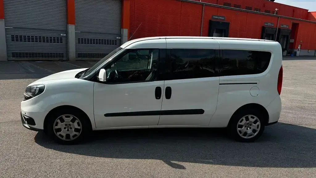 Gebraucht Fiat Doblò 100 kW (136 PS) 2023 Weiß Van / Kleinbus