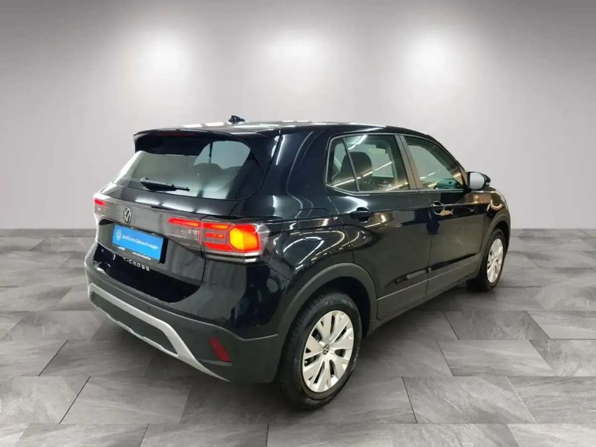 Gebraucht VW T-Cross Basis 95 PS (69 kW) 2025 Schwarz SUV