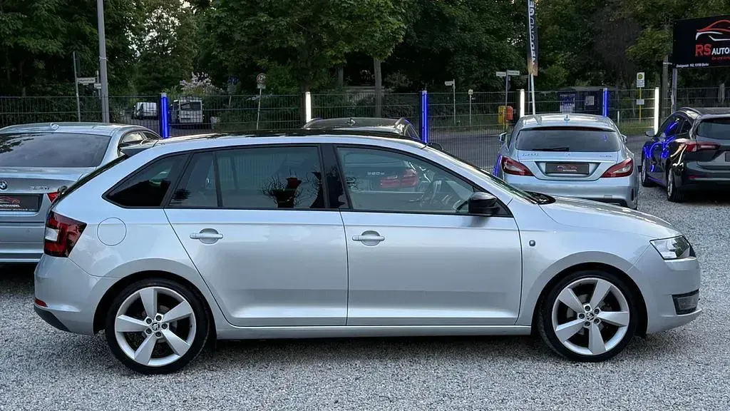 Gebraucht Skoda Rapid 86 PS (63 kW) 2014 Grau Kleinwagen