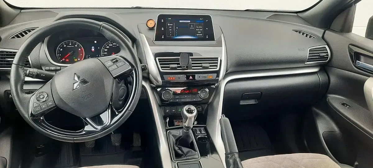 Gebraucht Mitsubishi Eclipse Cross 163 PS (119 kW) 2021 Grau SUV
