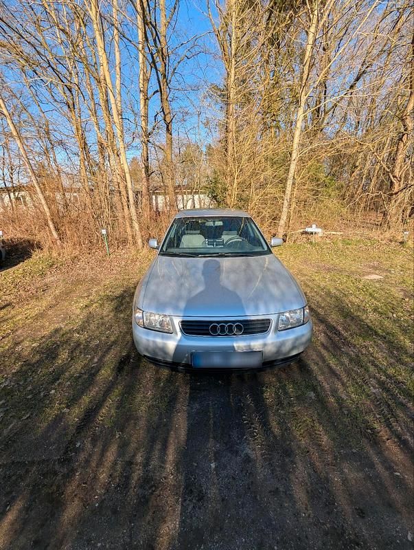 Gebraucht Audi A3 100 PS (73 kW) 1999 Silber Kleinwagen
