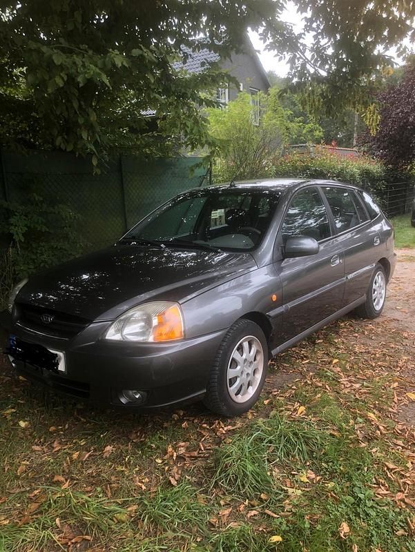 Grau Gebraucht 2002 Kia Rio 2 Kombi | 1.200 € - Bild 1/4