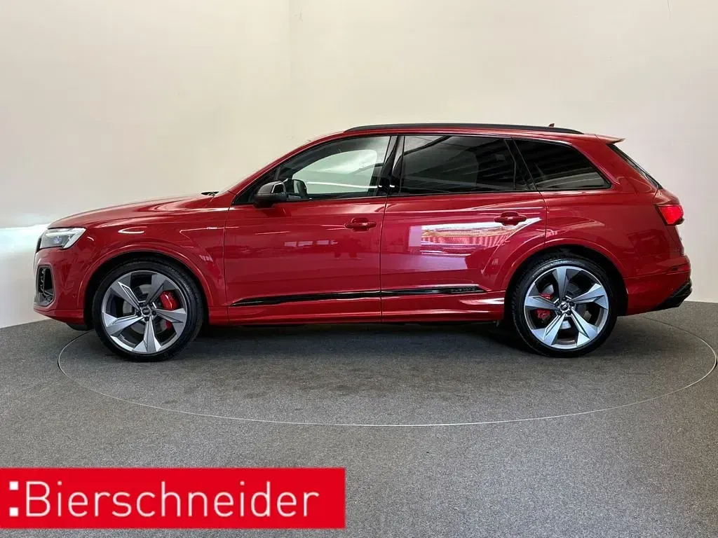 Gebraucht Audi Q7 S-Line 340 PS (250 kW) 2025 Rot SUV