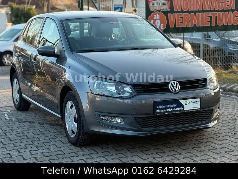 Grau Gebraucht 2009 VW Polo Trendline Kleinwagen | 6.990 € (Teuer) - Bild 1/4