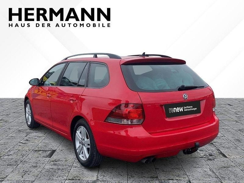 Gebraucht VW Golf VI Match 122 PS (89 kW) 2012 Rot Kleinwagen