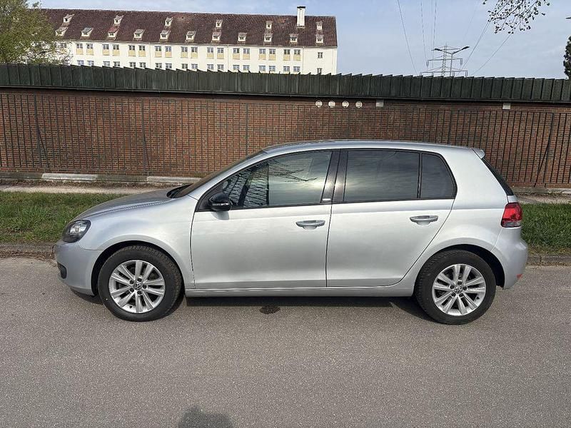 Gebraucht VW Golf VI 86 PS (63 kW) 2012 Silber Kleinwagen