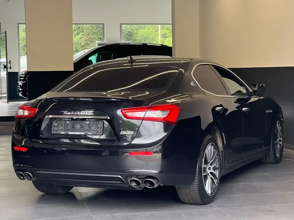 Gebraucht Maserati Ghibli 275 PS (202 kW) 2016 Schwarz Limousine