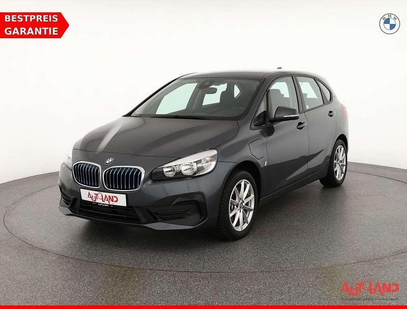 Grau Gebraucht 2018 BMW 225 Active Tourer Advantage Van / Kleinbus | 17.990 € (Etwas zu teuer) - Bild 1/4
