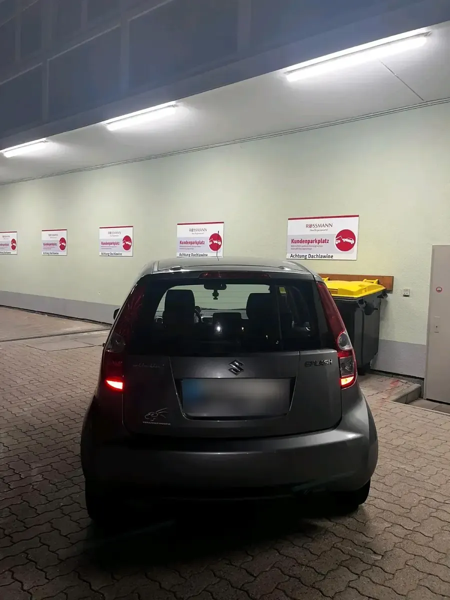 Gebraucht Suzuki Splash 55 PS (40 kW) 2010 Grau Kleinwagen