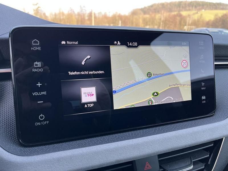 Gebraucht Skoda Kamiq 116 PS (85 kW) 2024 Deep black perleffek (metallic) SUV