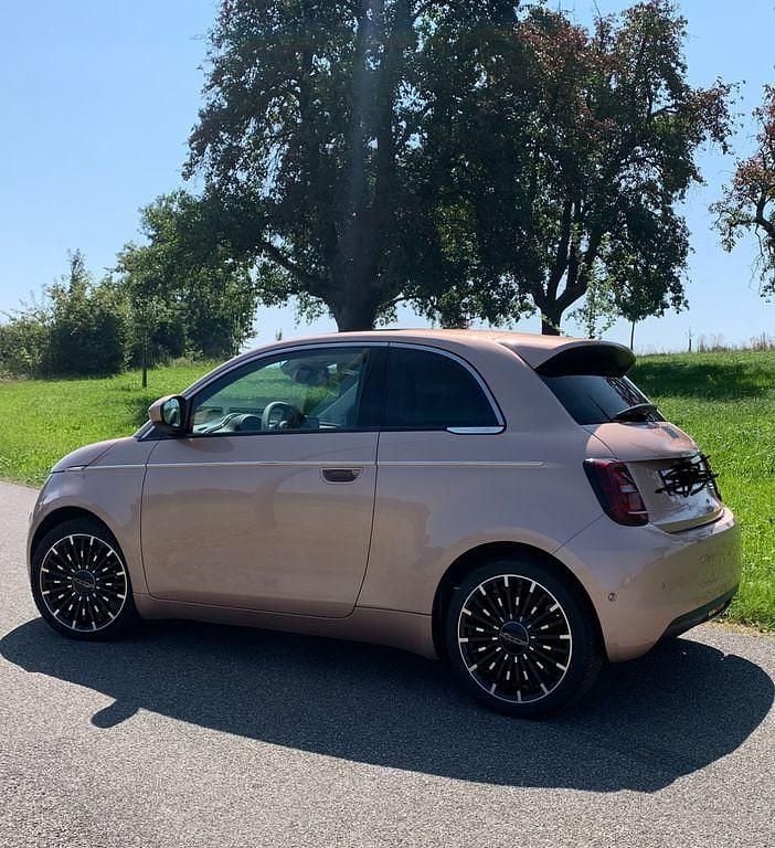 Gebraucht 2022 Fiat 500e La Prima Limousine | 19.900 € (Fairer Preis) - Bild 1/4