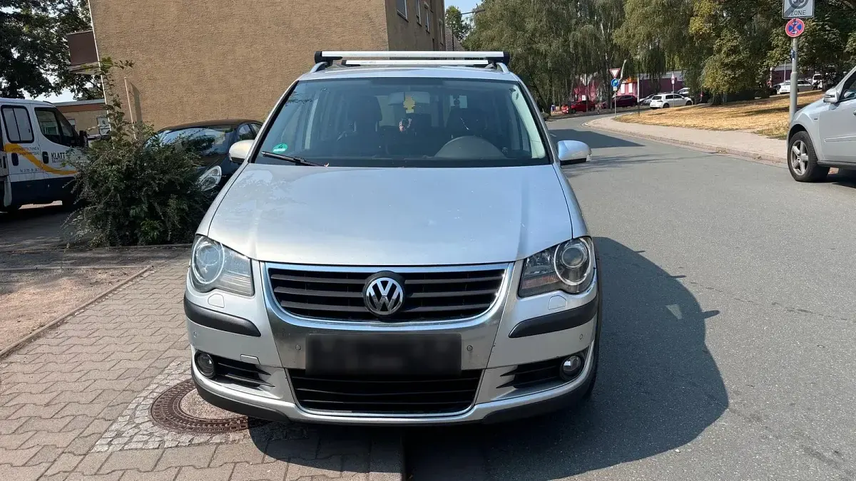 Gebraucht VW Touran Cross 140 PS (102 kW) 2007 Silber Van / Kleinbus