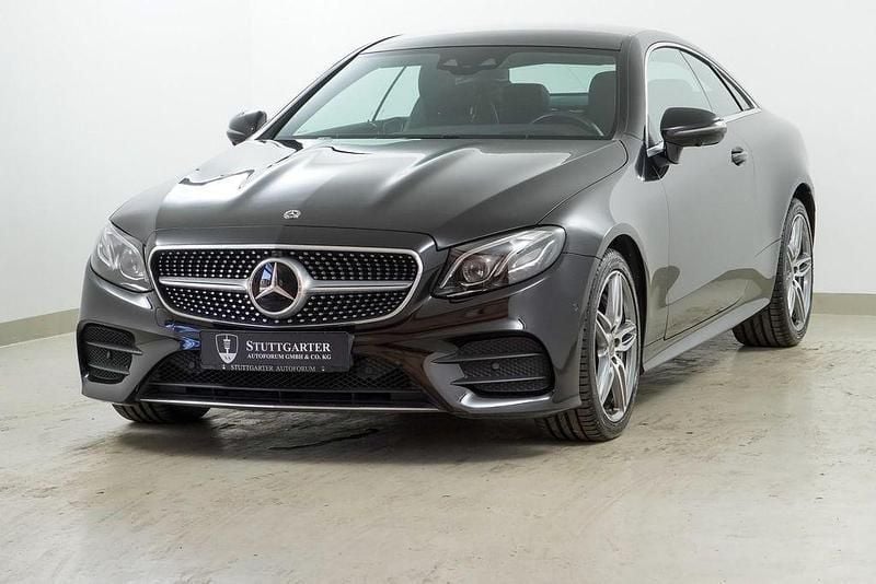 Gebraucht Mercedes E450 AMG line 367 PS (269 kW) 2018 Obsidianschwarz  lack Coupé