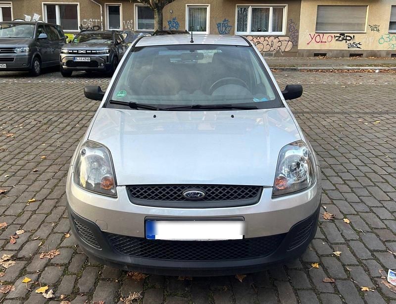 Gebraucht Ford Fiesta 60 PS (44 kW) 2006 Silber Kleinwagen