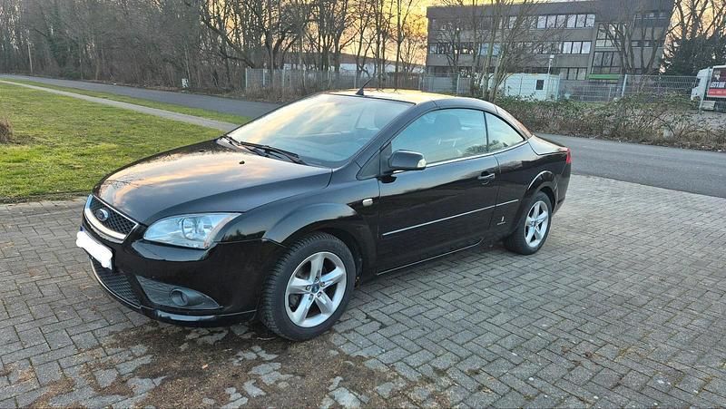 Schwarz Gebraucht 2008 Ford Focus Cabriolet Cabrio | 2.950 € (Fairer Preis) - Bild 1/4