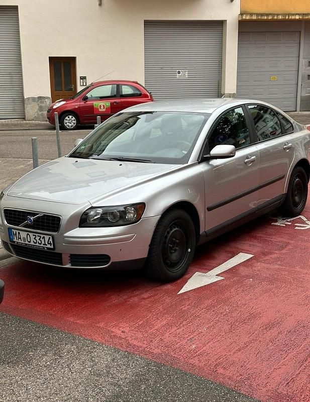 Gebraucht Volvo S40 140 PS (102 kW) 2004 Silber Limousine
