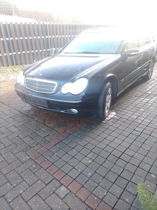 Gebraucht 2004 Mercedes C200 Kombi | 2.250 € (Guter Preis) - Bild 1/4