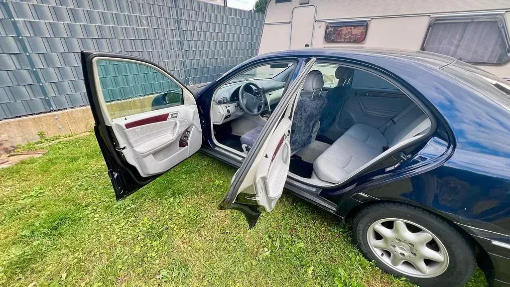 Gebraucht Mercedes C200 Elegance 163 PS (119 kW) 2000 Blau Limousine