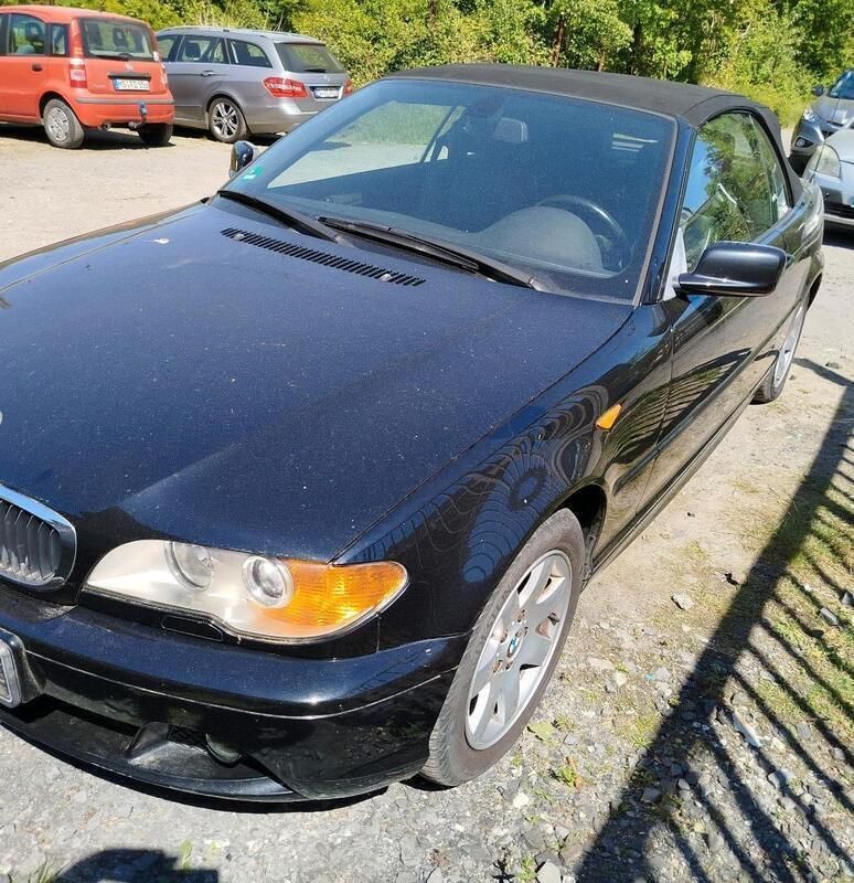 Schwarz Gebraucht 2004 BMW 318 Cabriolet Cabrio | 4.900 € (Guter Preis) - Bild 1/4