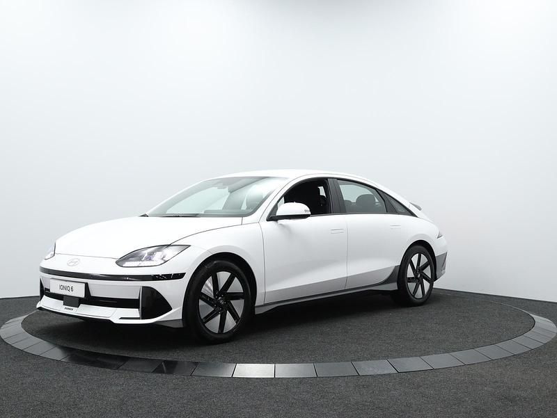 Neu Hyundai Ioniq 6 169 kW (230 PS) 2026 Serenity white pearl Limousine