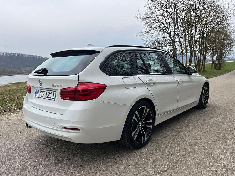 Second-hand BMW 330 258 CP (189 kW) 2018 Alb Break