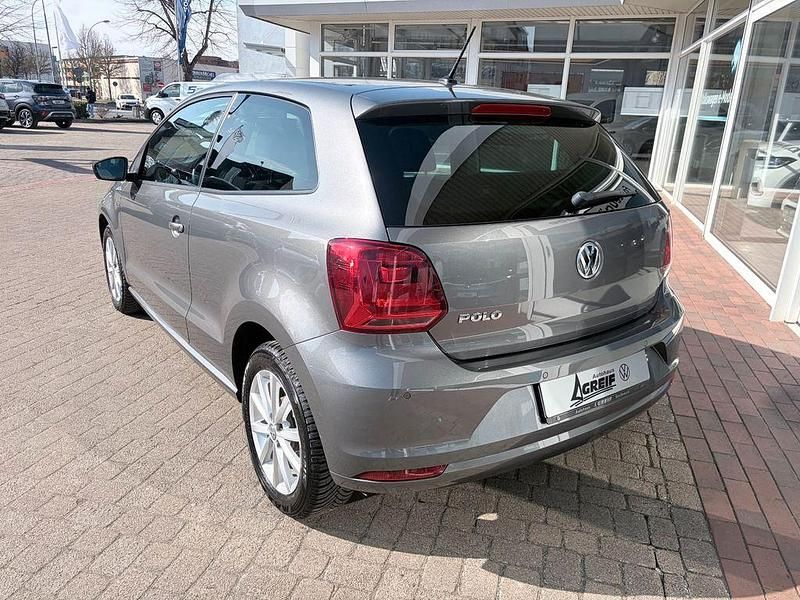 Gebraucht VW Polo LOUNGE 60 PS (44 kW) 2015 Grau Kleinwagen