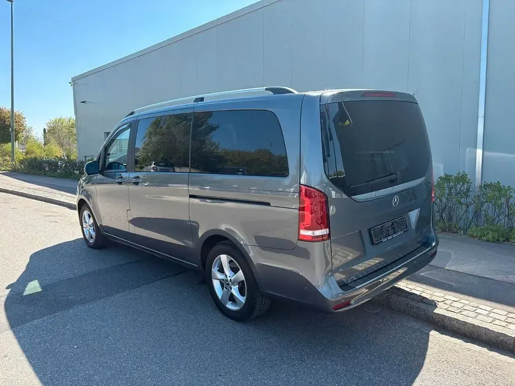 Gebraucht Mercedes V250 Edition 190 PS (139 kW) 2021 Grau Van / Kleinbus