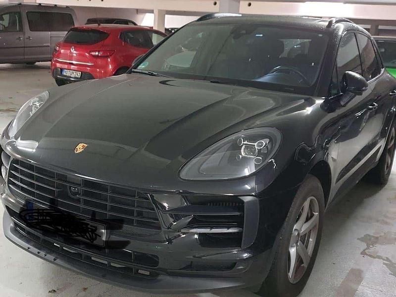 Schwarz Gebraucht 2019 Porsche Macan S SUV | 52.000 € (Etwas zu teuer) - Bild 1/4