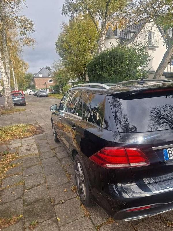 Gebraucht Mercedes GLE350 258 PS (189 kW) 2018 Schwarz SUV