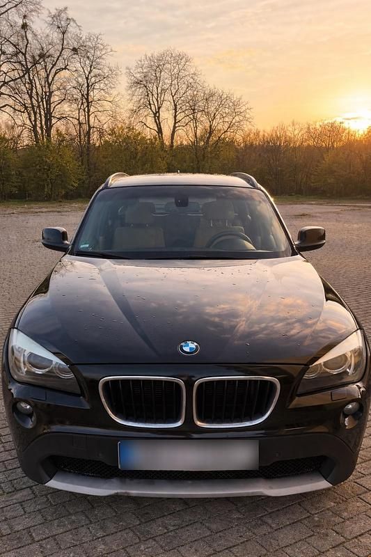 Gebraucht BMW X1 176 PS (129 kW) 2009 Schwarz SUV