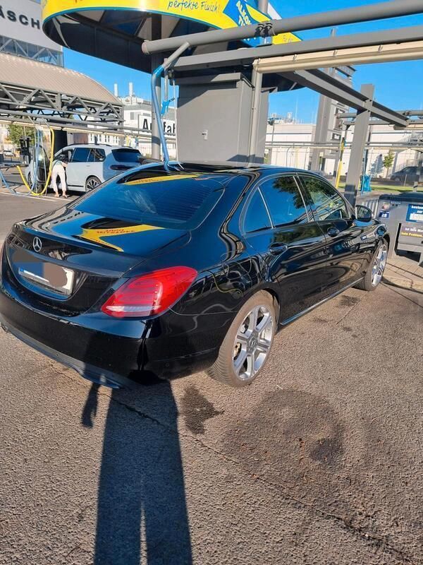 Schwarz Gebraucht 2014 Mercedes C250 Limousine | 18.500 € (Etwas zu teuer) - Bild 1/4
