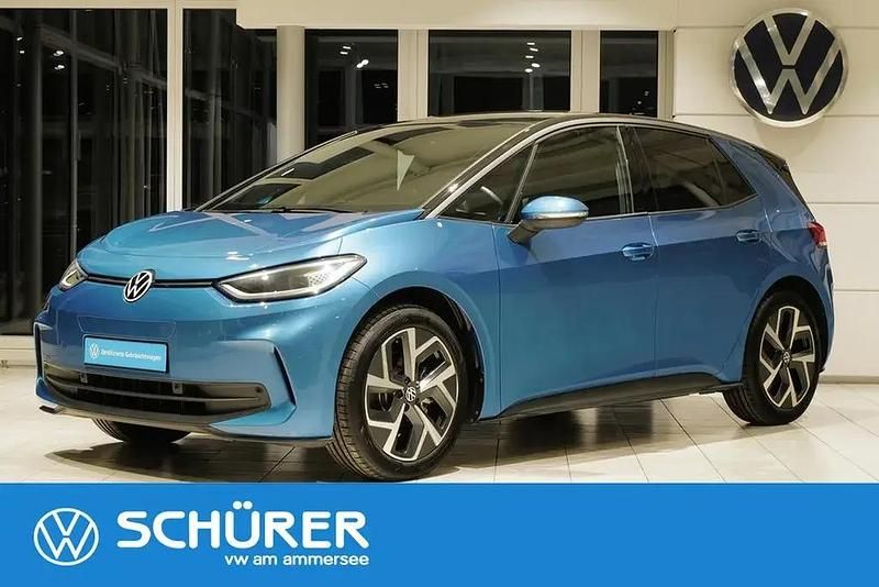 Blau Gebraucht 2024 VW ID.3 Pro Kleinwagen | 34.896 € - Bild 1/4