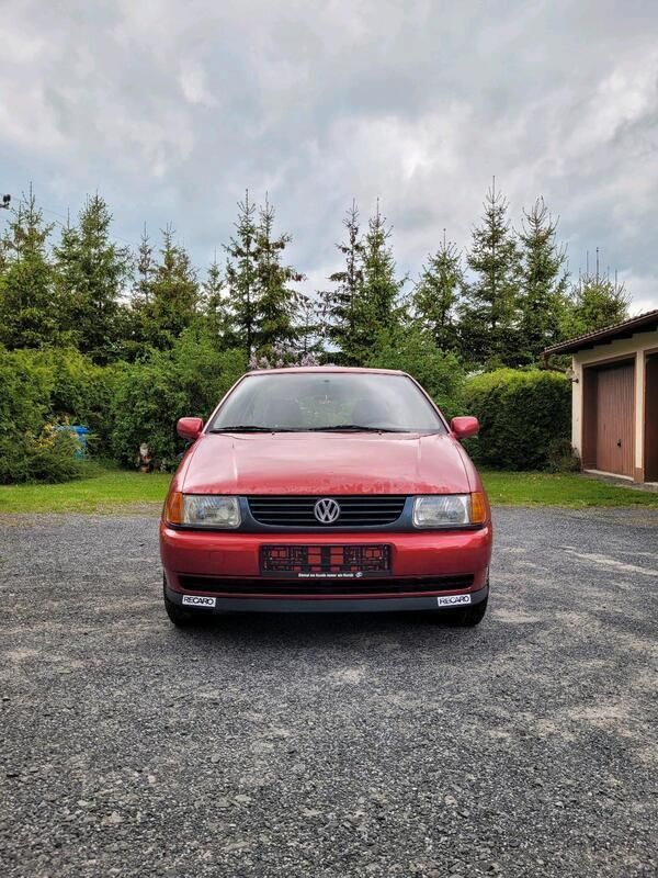 Rot Gebraucht 1996 VW Polo Kleinwagen | 1.699 € (Fairer Preis) - Bild 1/4
