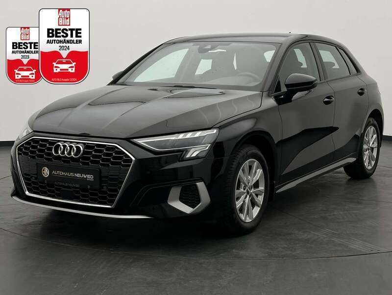 Brilliantschwarz Gebraucht 2022 Audi A3 Sportback Advanced Plus Kombi | 23.990 € (Guter Preis) - Bild 1/4