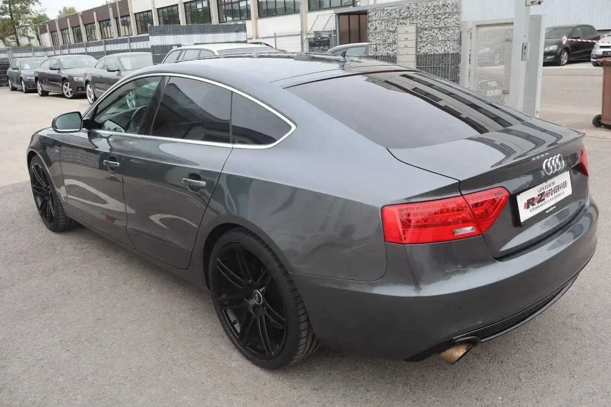Używany Audi A5 Ambiente 211 KM (155 kW) 2012 Szary Coupe