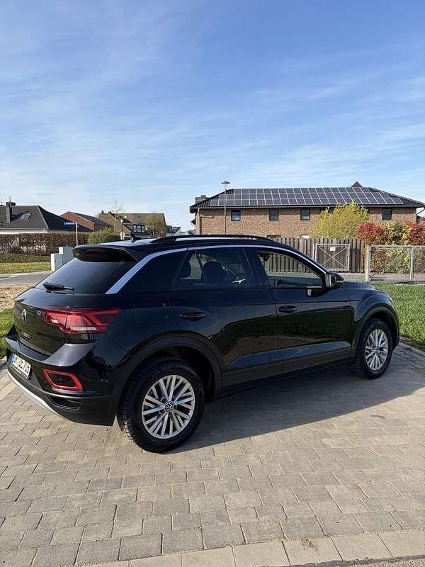 Gebraucht VW T-Roc Life 110 PS (80 kW) 2022 Schwarz SUV