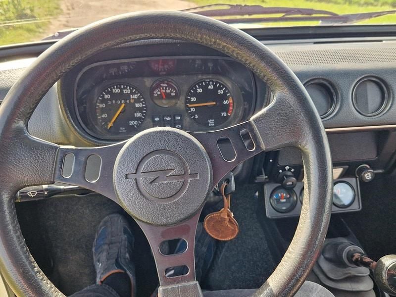 Używany Opel Kadett 110 KM (80 kW) 1978 Żółty Coupe